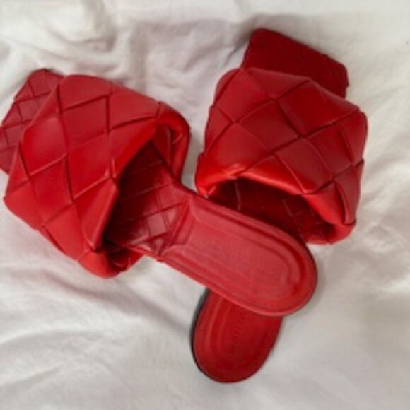 Bottega Veneta Leather Size 38 Red Leather Slides. - Picture 2 of 5